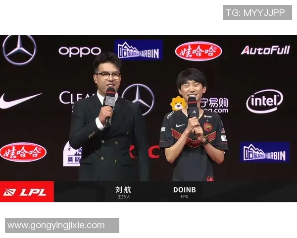 青年赛点评：V5的配合表现